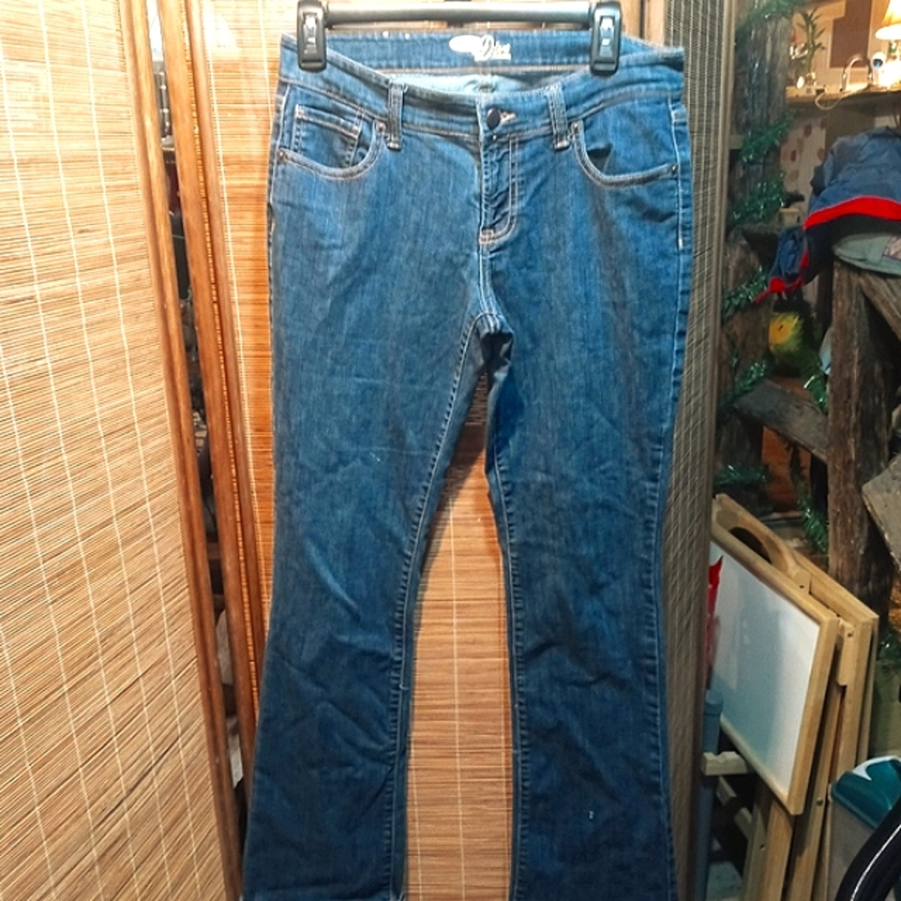 Old navy bootcut jeans!